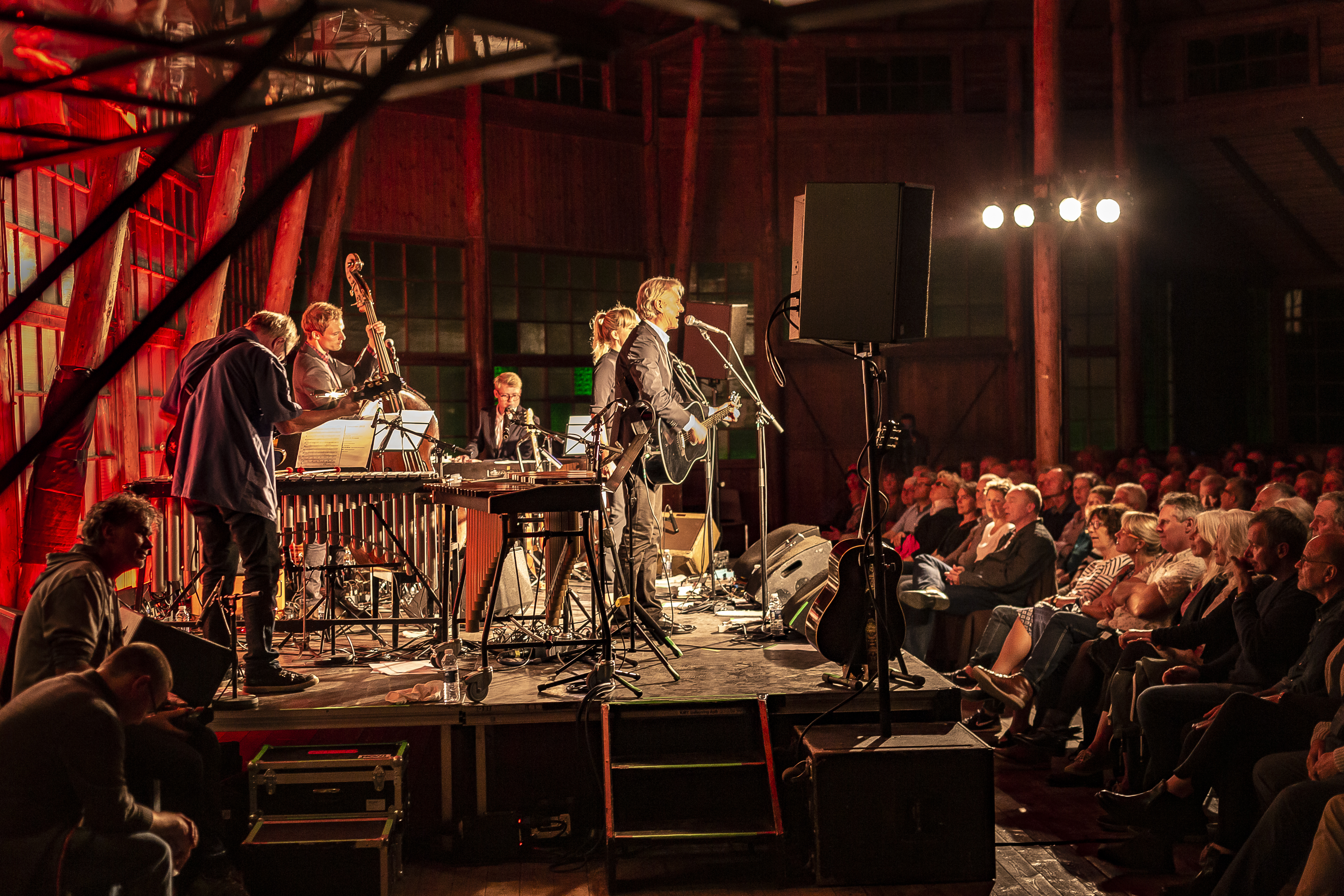 Udenfor Sæsonen koncert med Steffen Brandt