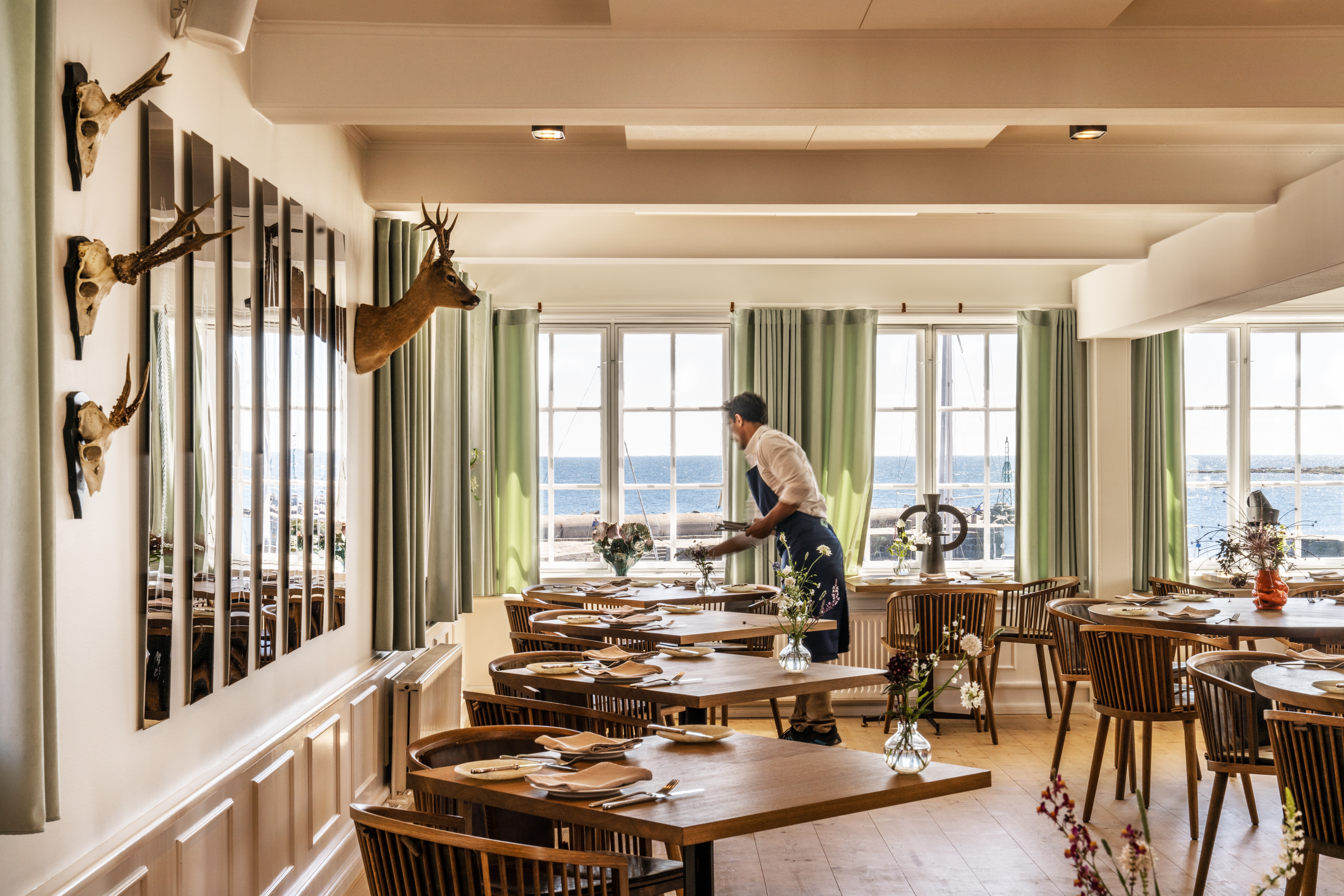 Restaurant med havudsigt