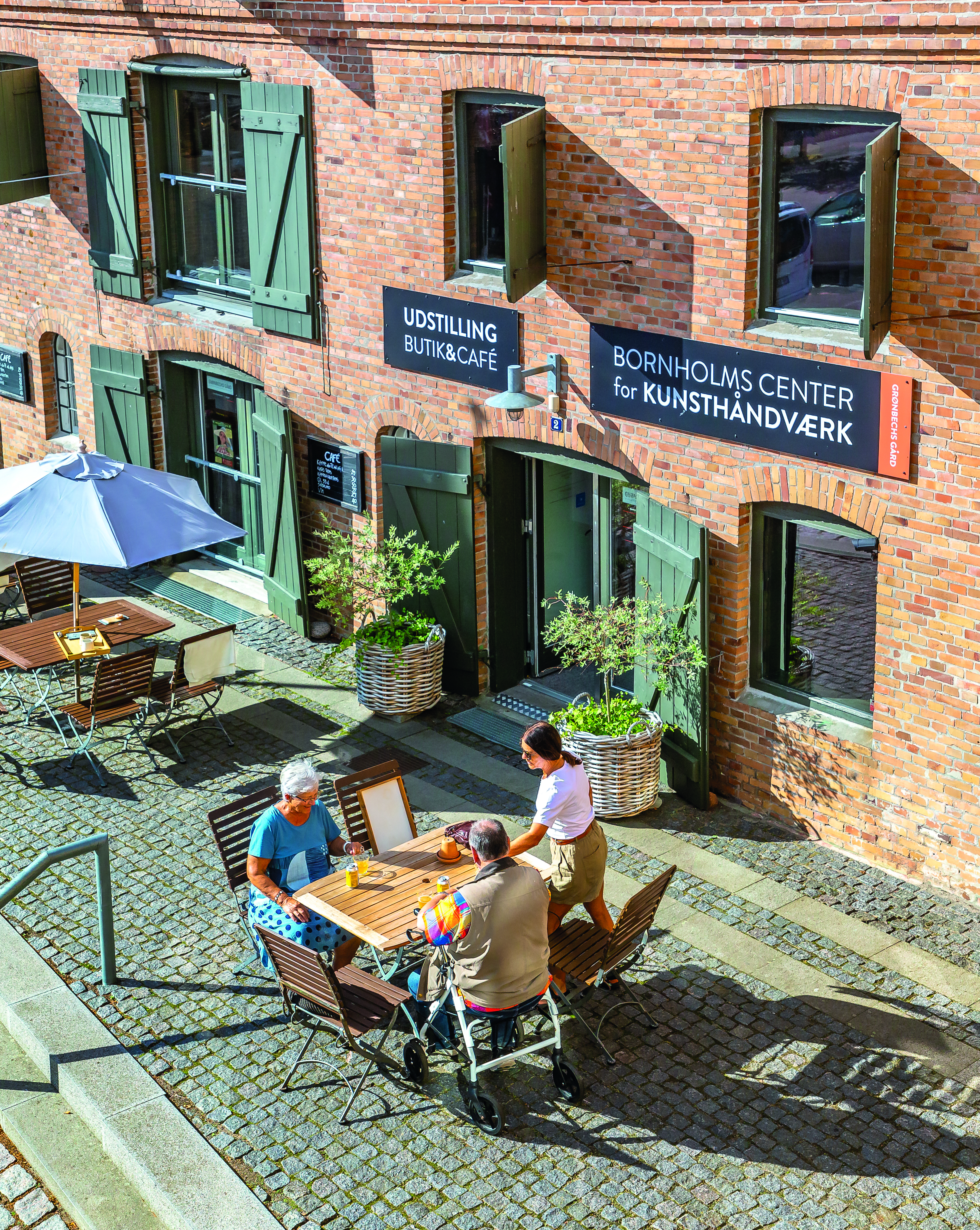 Grønbech Gård i Hasle er Bornholms Center for Kunsthåndværk