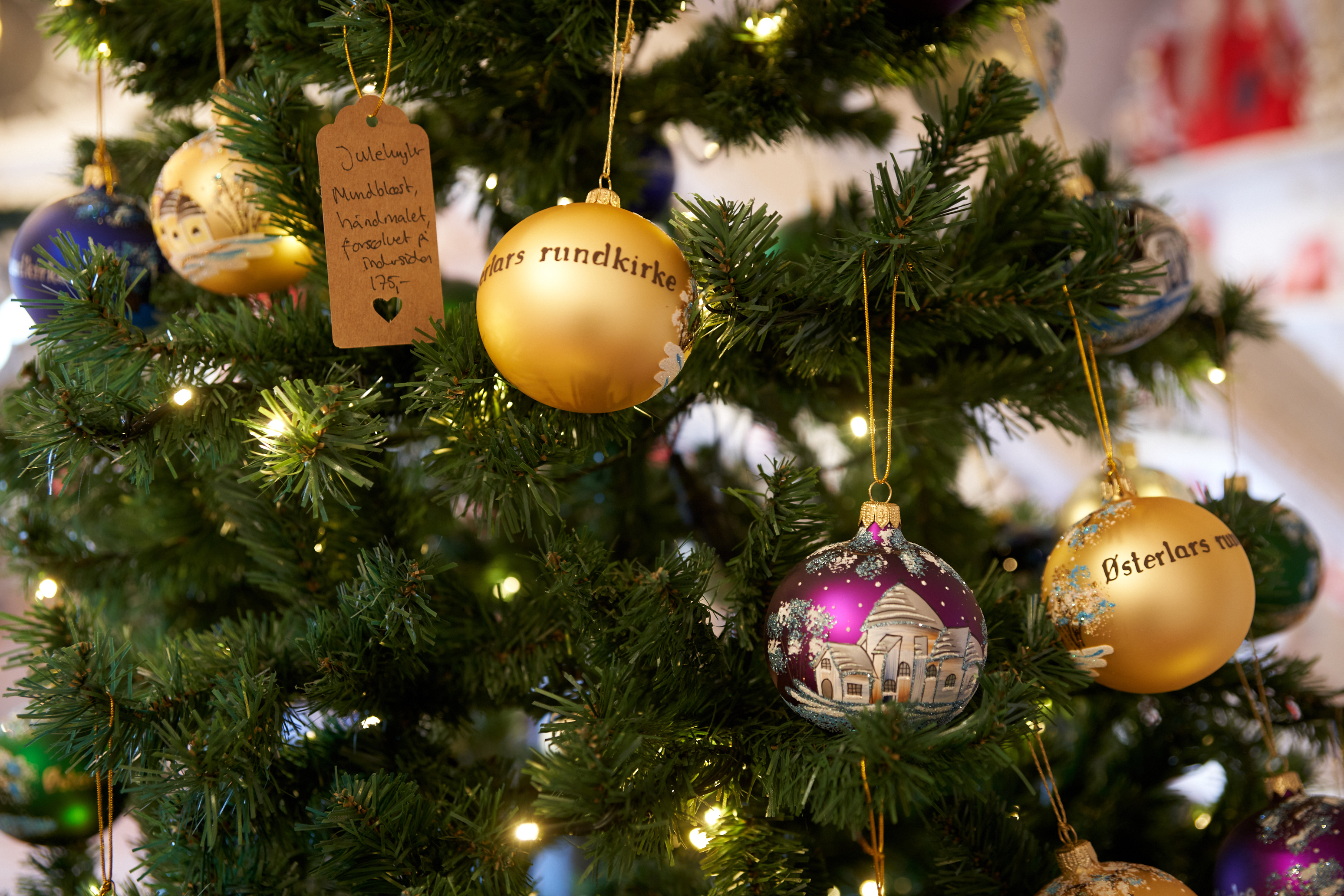 Julekugler med bornholmske stednavne